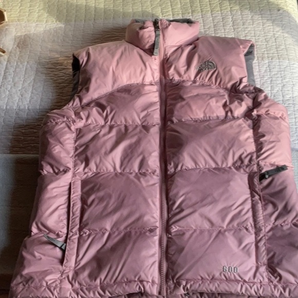 The North Face Girls XL (can fit women’s MED8/10) Pink Vest - Picture 1 of 9